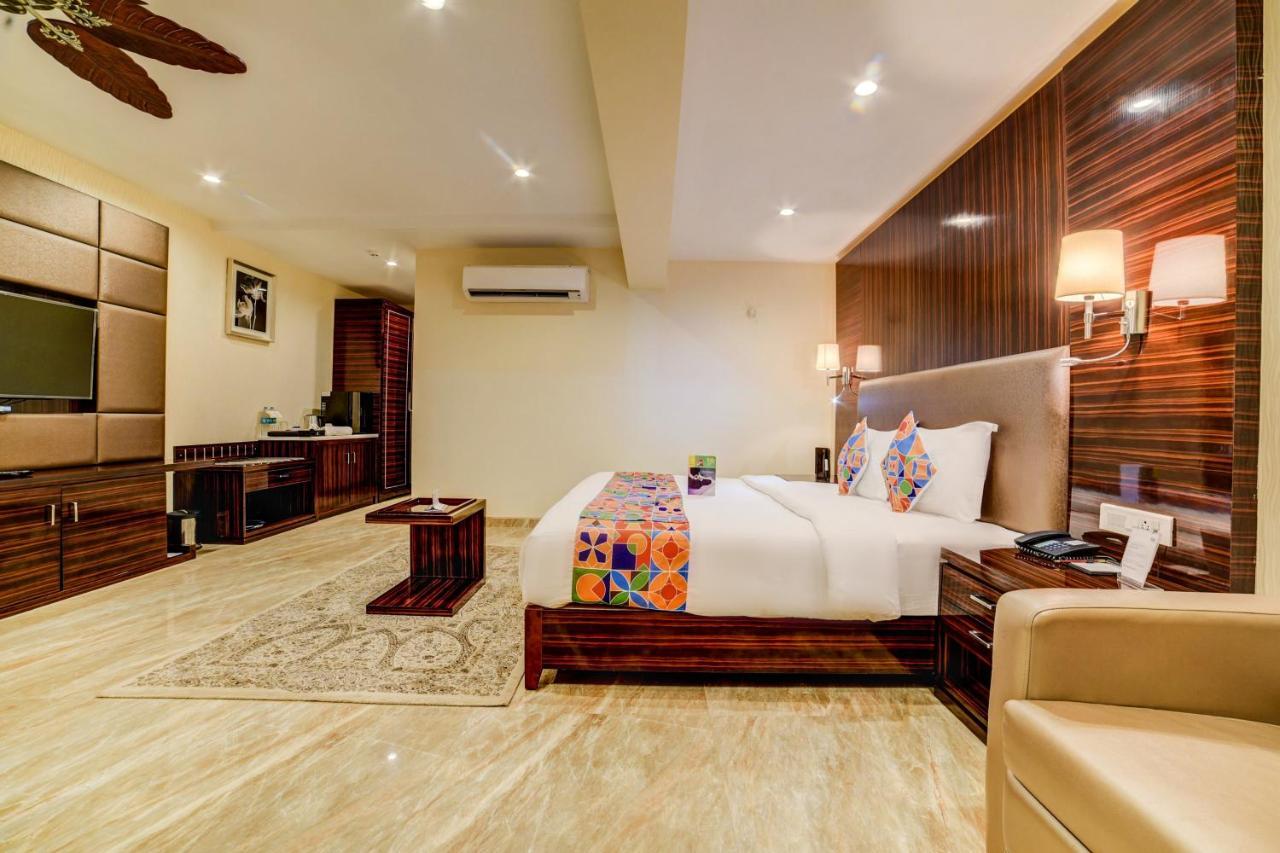 Fabhotel Prime Sarala Crown With Pool - Nr Calangute Beach Esterno foto