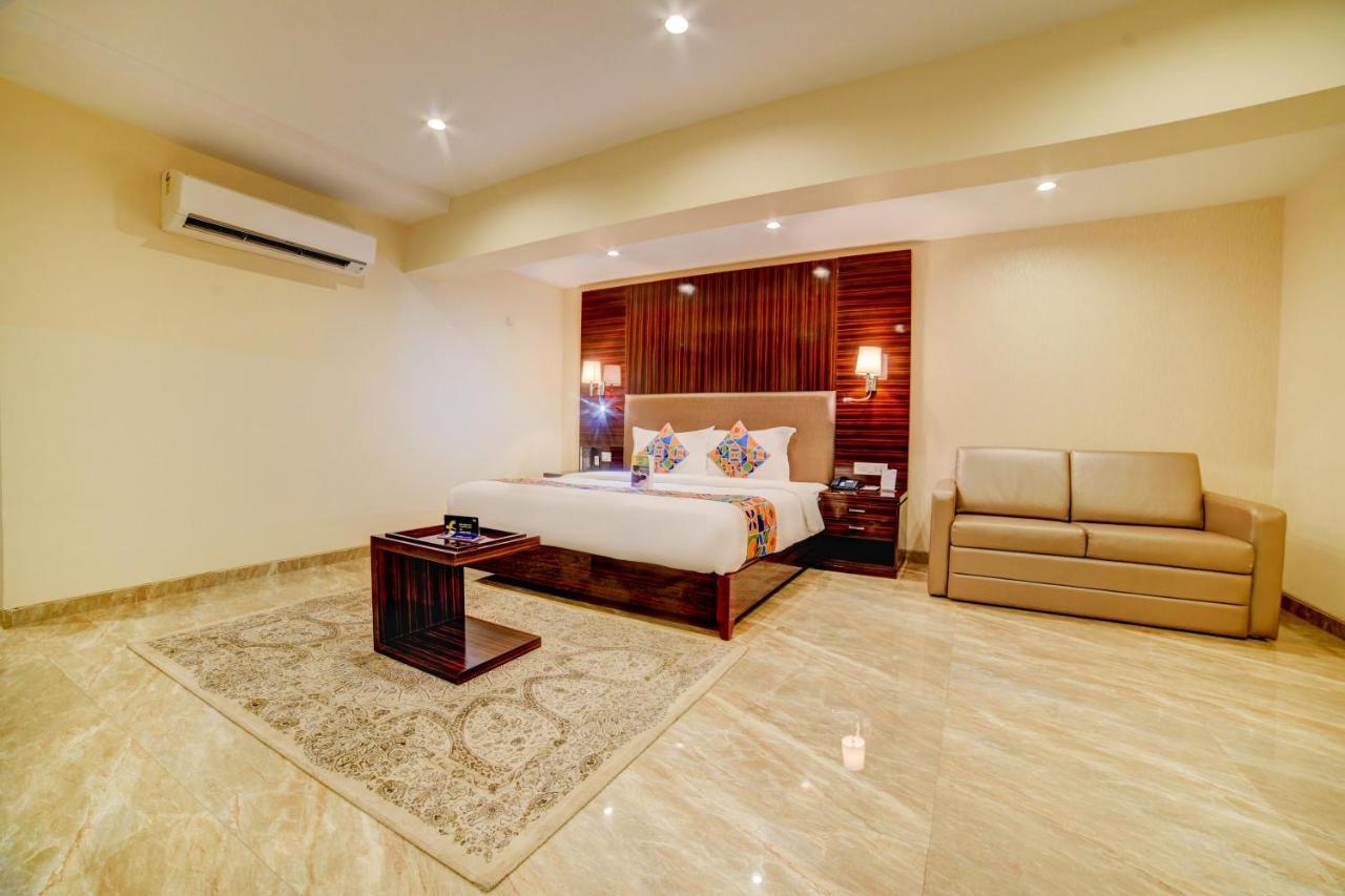 Fabhotel Prime Sarala Crown With Pool - Nr Calangute Beach Esterno foto