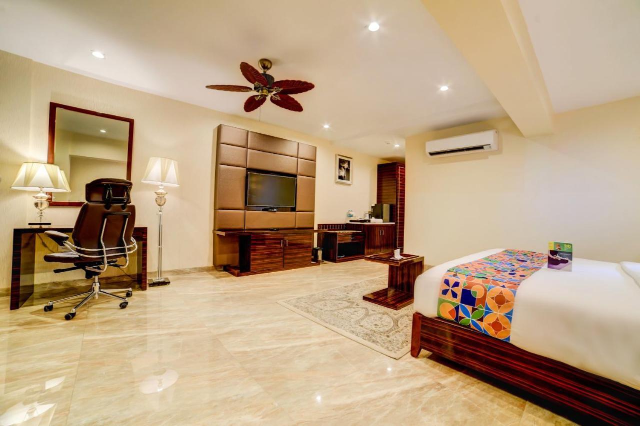 Fabhotel Prime Sarala Crown With Pool - Nr Calangute Beach Esterno foto