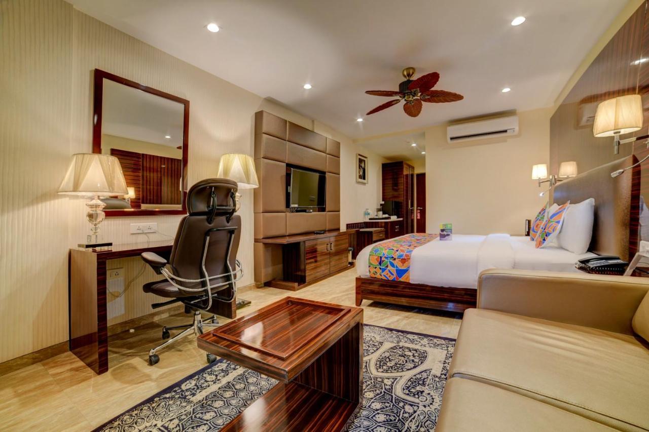 Fabhotel Prime Sarala Crown With Pool - Nr Calangute Beach Esterno foto