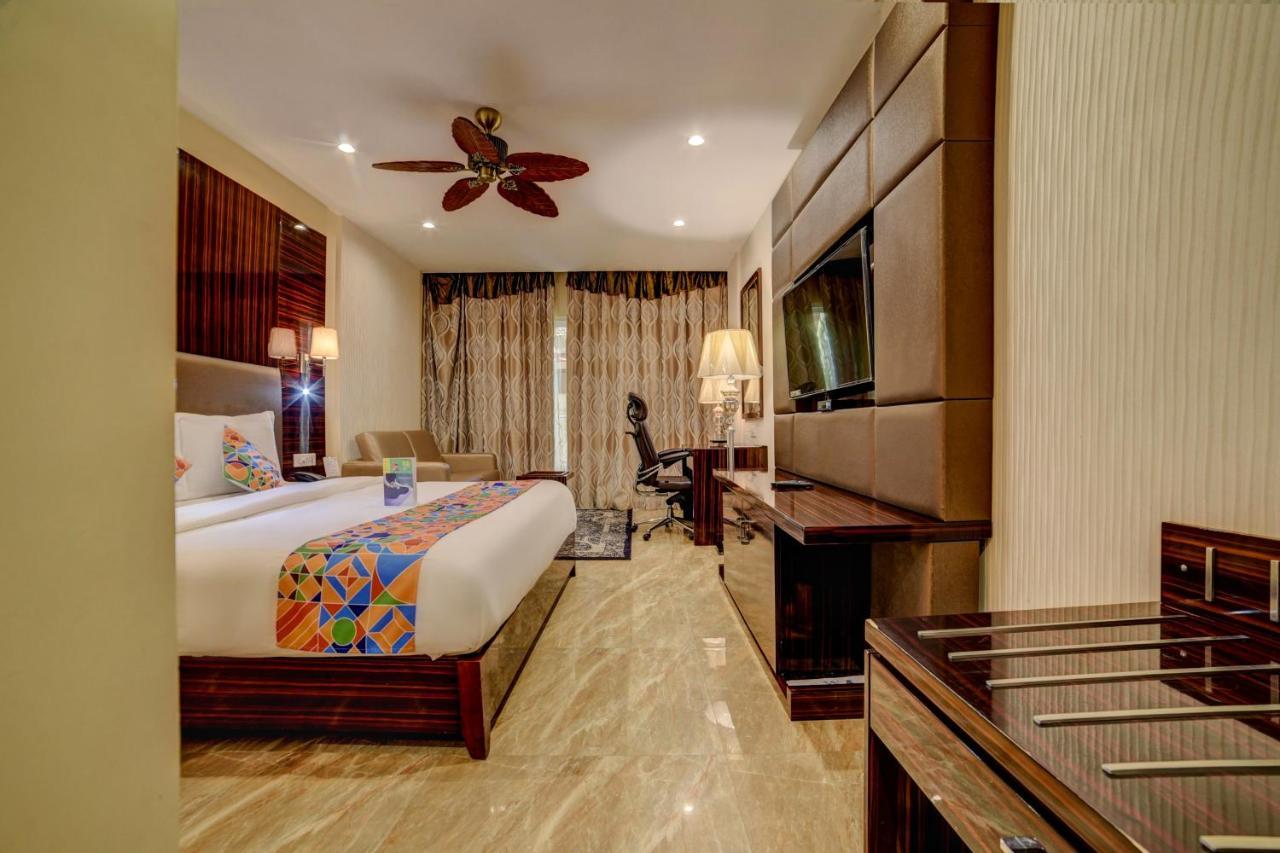 Fabhotel Prime Sarala Crown With Pool - Nr Calangute Beach Esterno foto